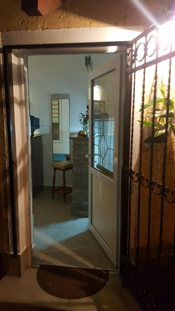 Green Point Apartments Dusanovac Ngoại thất bức ảnh
